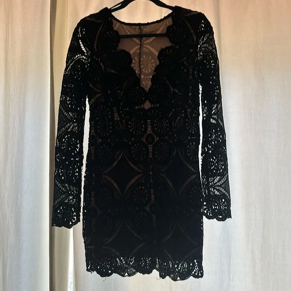 Love Triangle | Dresses | Tight Lace Dress Long Sleeves Black Lace Tan  Liner Inside | Poshmark